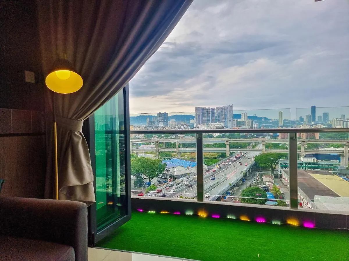 Kl One Residence By Nest Home Infinity Pool & Kl Skyline Kuala Lumpur 0*,  Malaysia